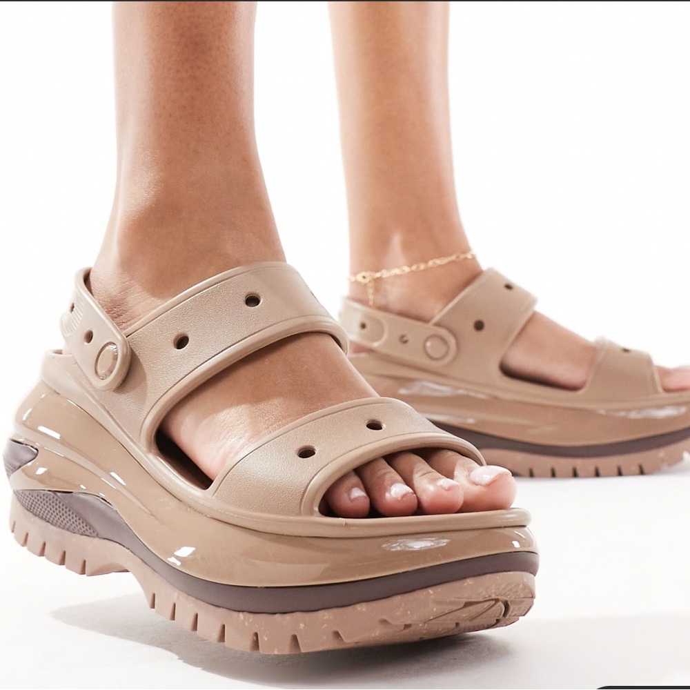 Crocs - Mega Crush Sandals